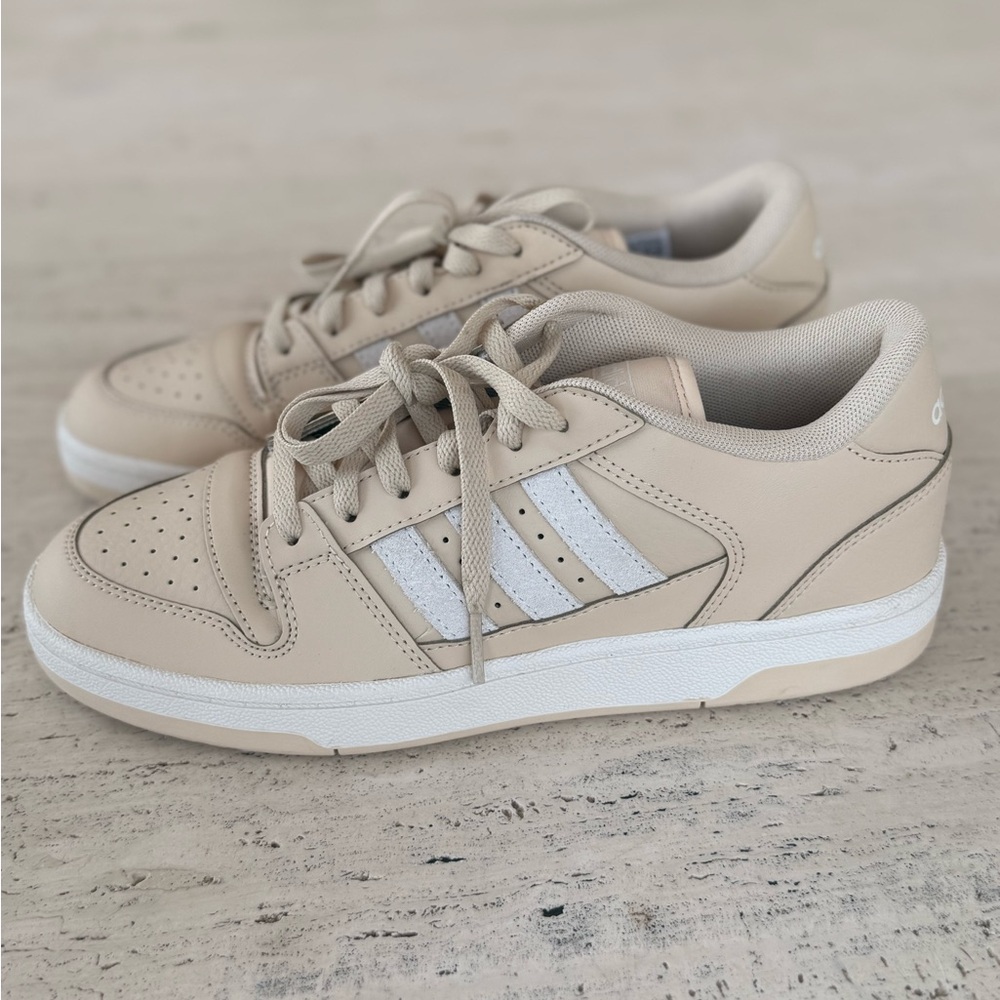 Adidas Hoops 3.0 Low Classic Vintage Shoes in “Wonder Beige”, Women’s 8.5
